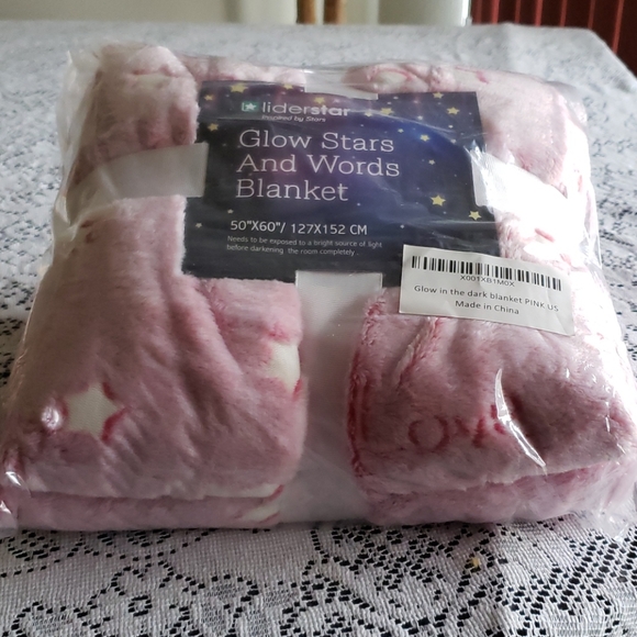 Glow Stars and Words Blanket. - Picture 3 of 5